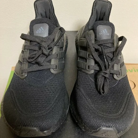 $180 adidas UltraBoost 21 running shoes Triple Black, sz 6 Women NEW (FZ2762) - Picture 4 of 6